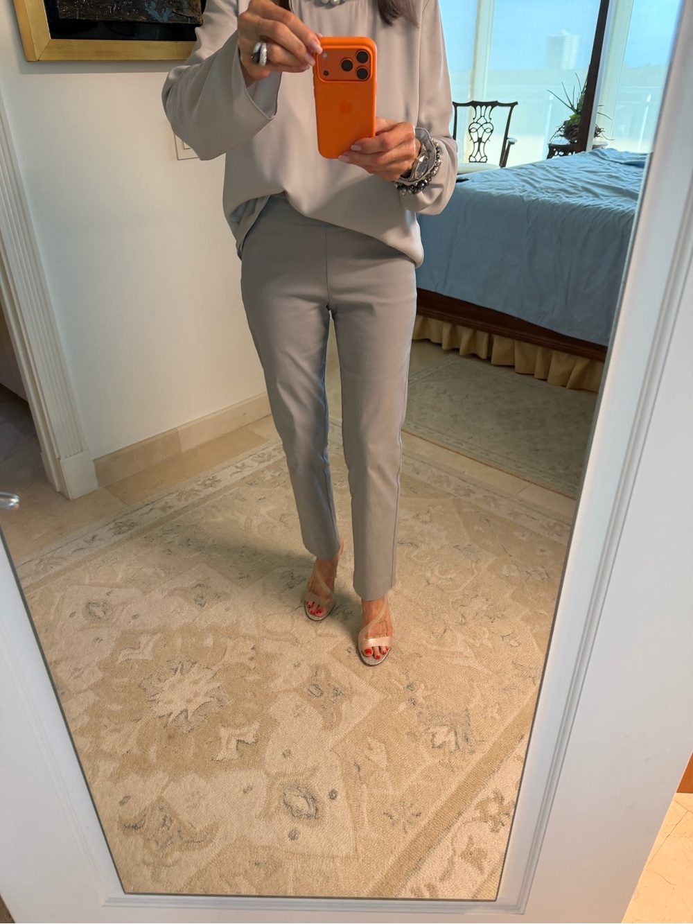 Women's Navy Cropped Pants - Navy